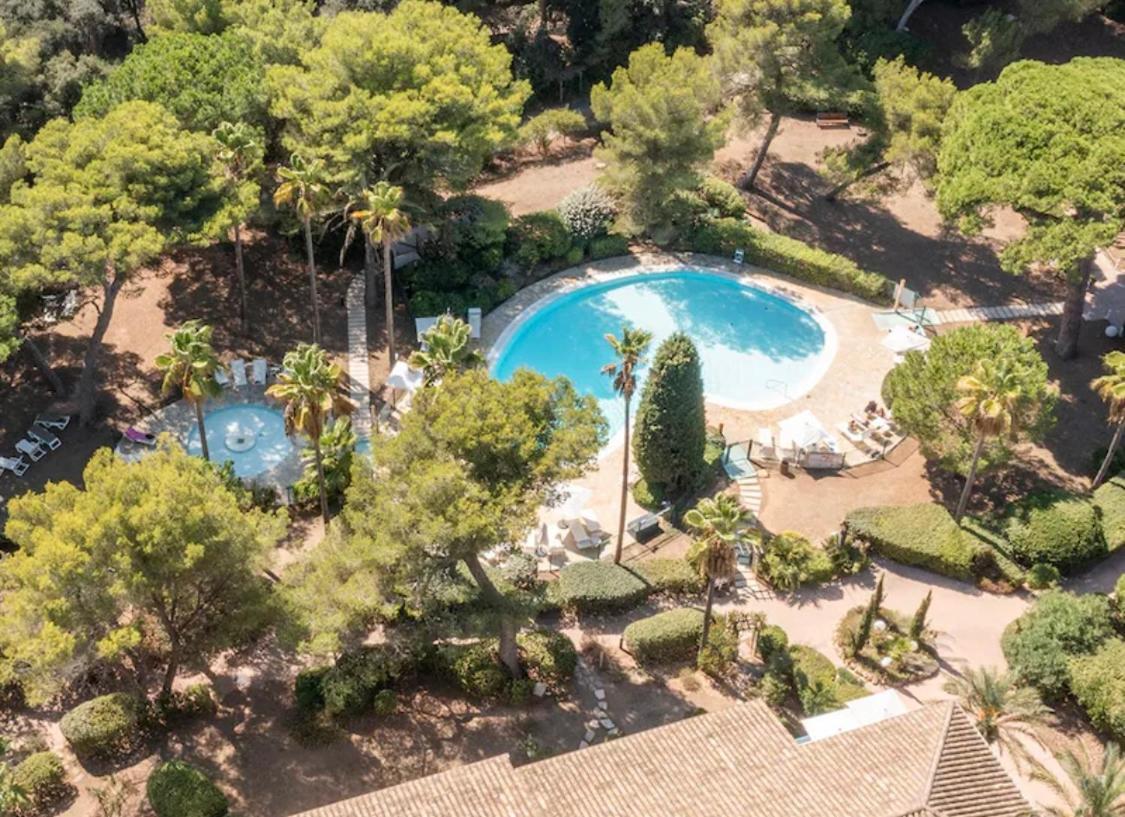 La Badine 5P Plage Piscine Clim Jacuzzi Parc Luxuriant Йер Экстерьер фото